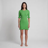 Maje Grünes, kurzes Stretch-Kleid mit Rüschen für Damen „ Strick “, Größe 36 FR, 8 UK, 4 US, MFPRO02595