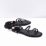 Maje Schwarze Sandalen für Damen mit Strasssteinen und flachem Riemen, Größe 37 (EU), 4 (UK), 6,5 (US) – MFACH00417