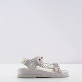 Sandro Damen-Sandalen aus Leder in Ecru mit Nieten, Größe 36 (EU), 3 (UK), 6 (US), SFACH00977